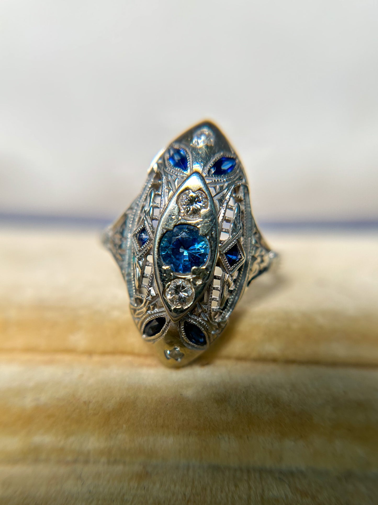 1920s Diamond & Sapphire Ring