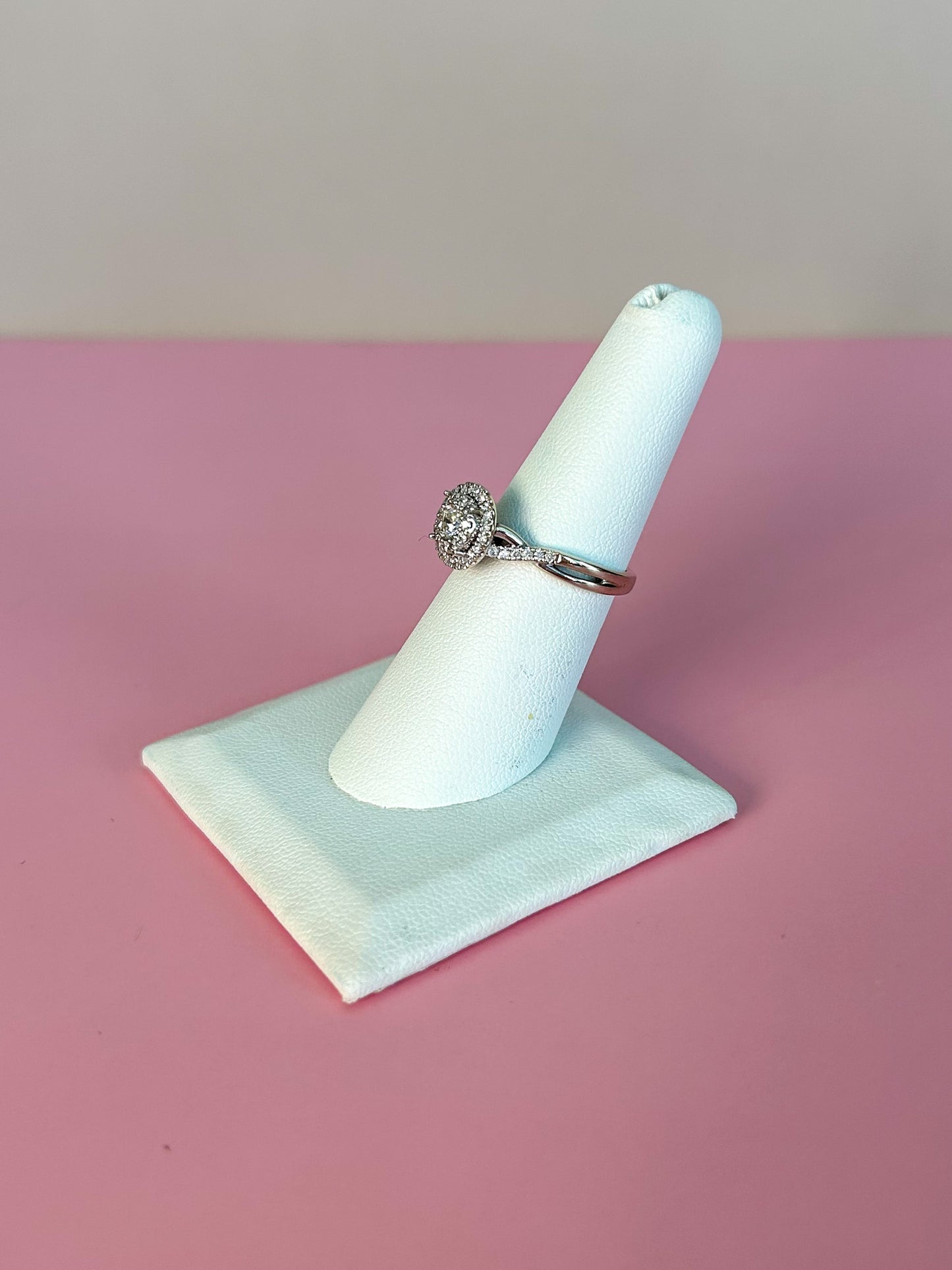 1930s Ballerina Ring