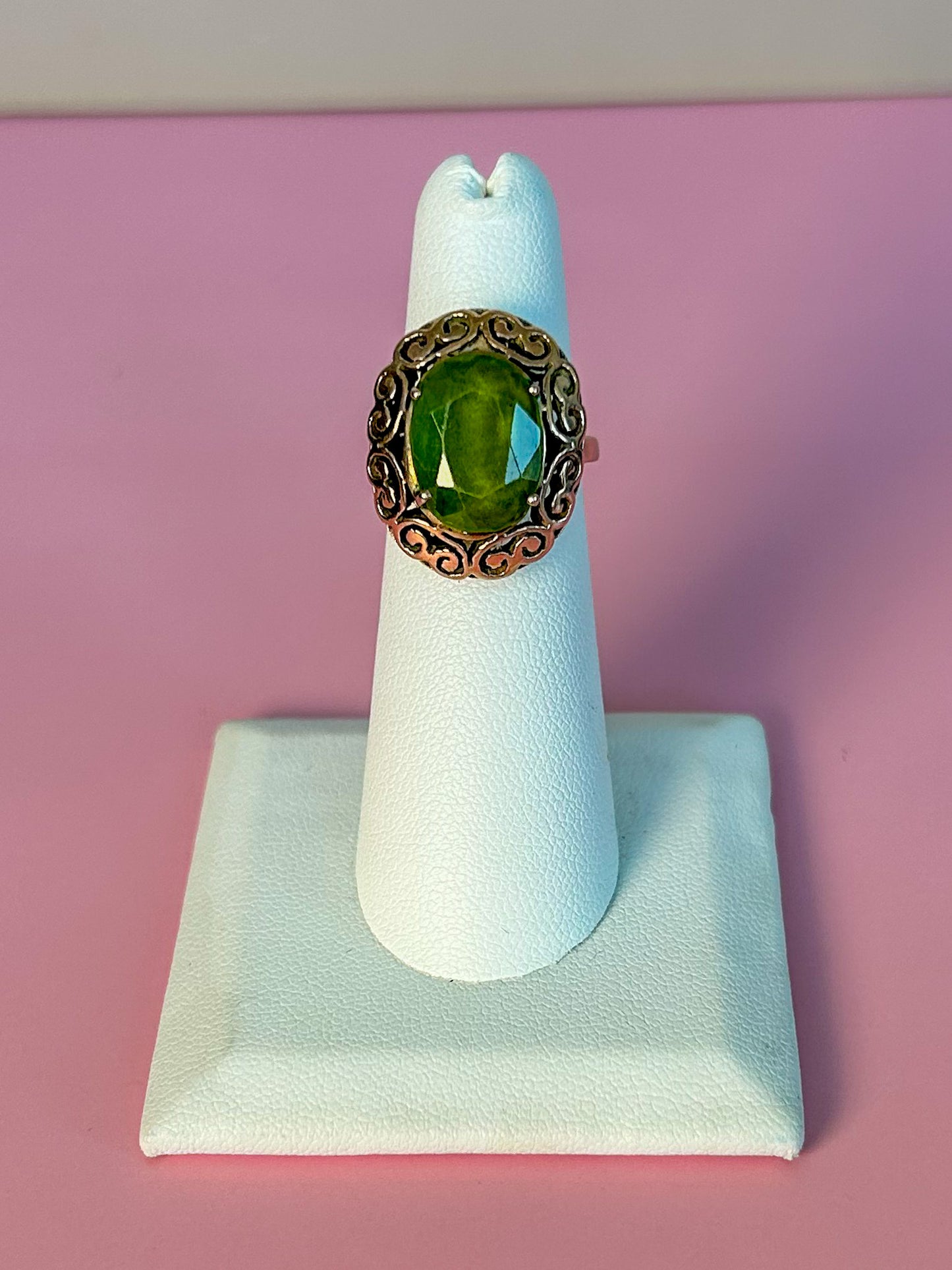 1950s 14k Gold & Peridot Ring