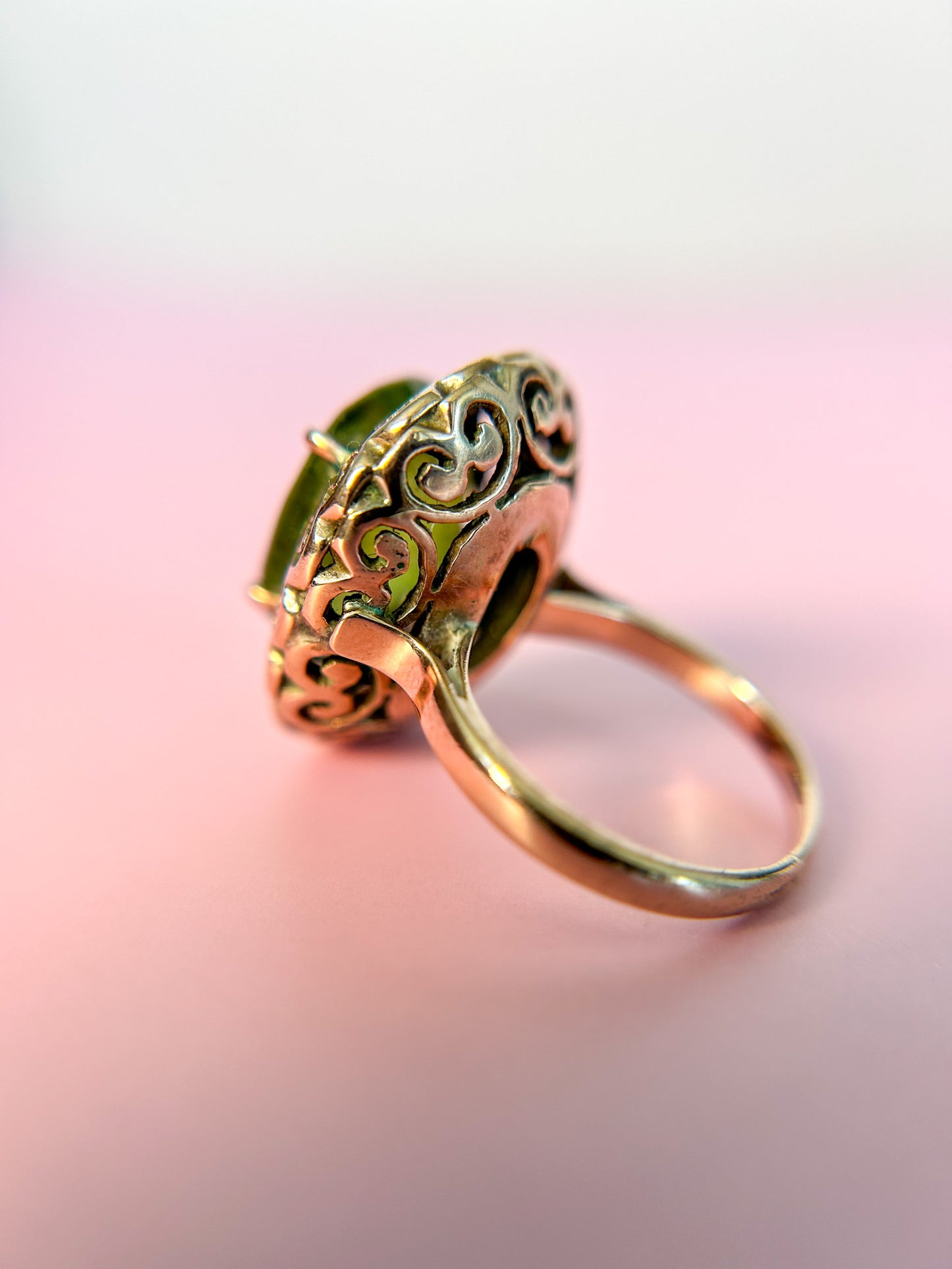 1950s 14k Gold & Peridot Ring
